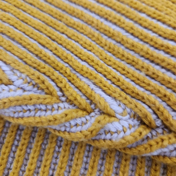 TOPSHOP Mock Neck Sweater Mustard Yellow size 8-10 MEDIUM - Picture 5 of 11